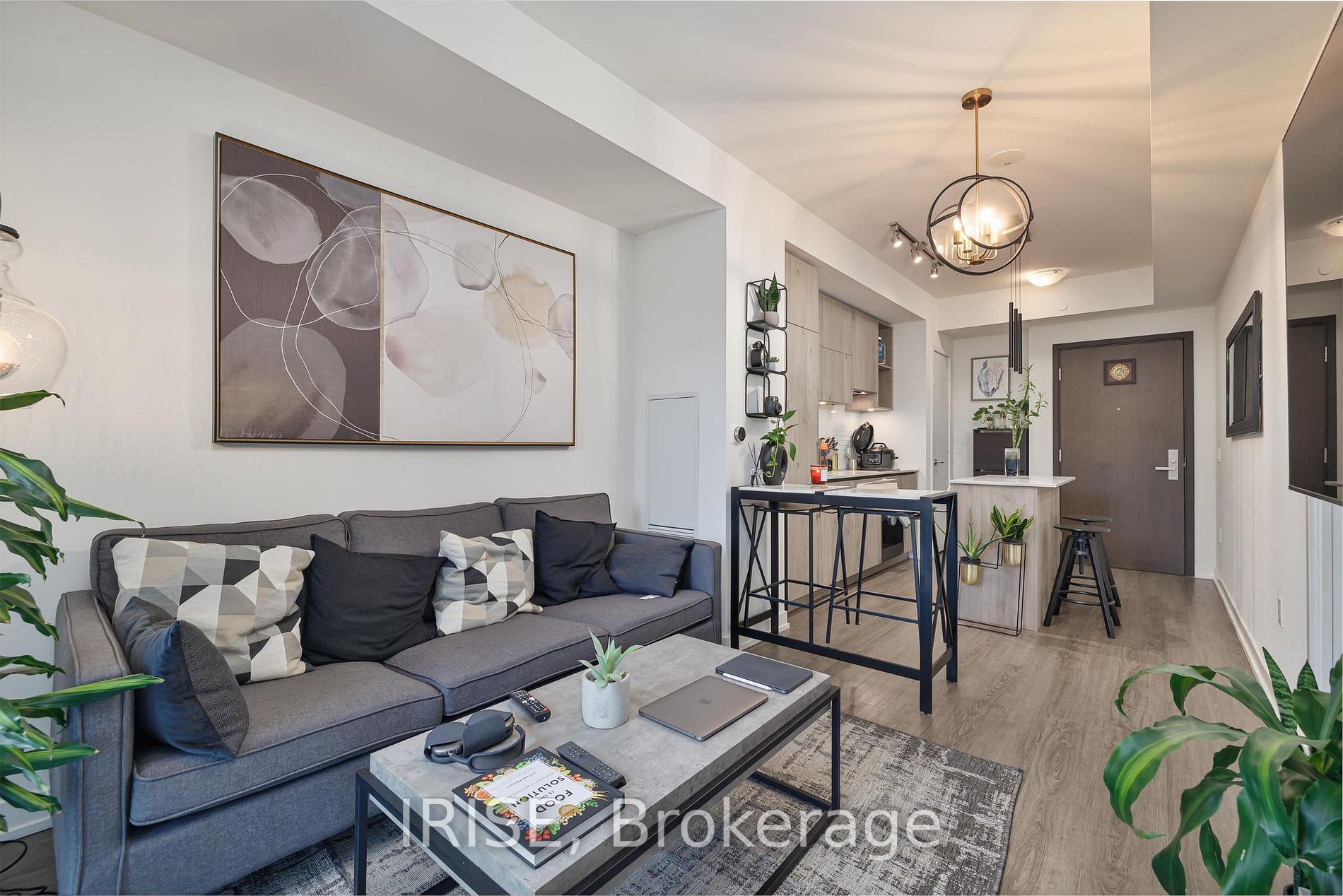 1 Yorkville Ave, #3606