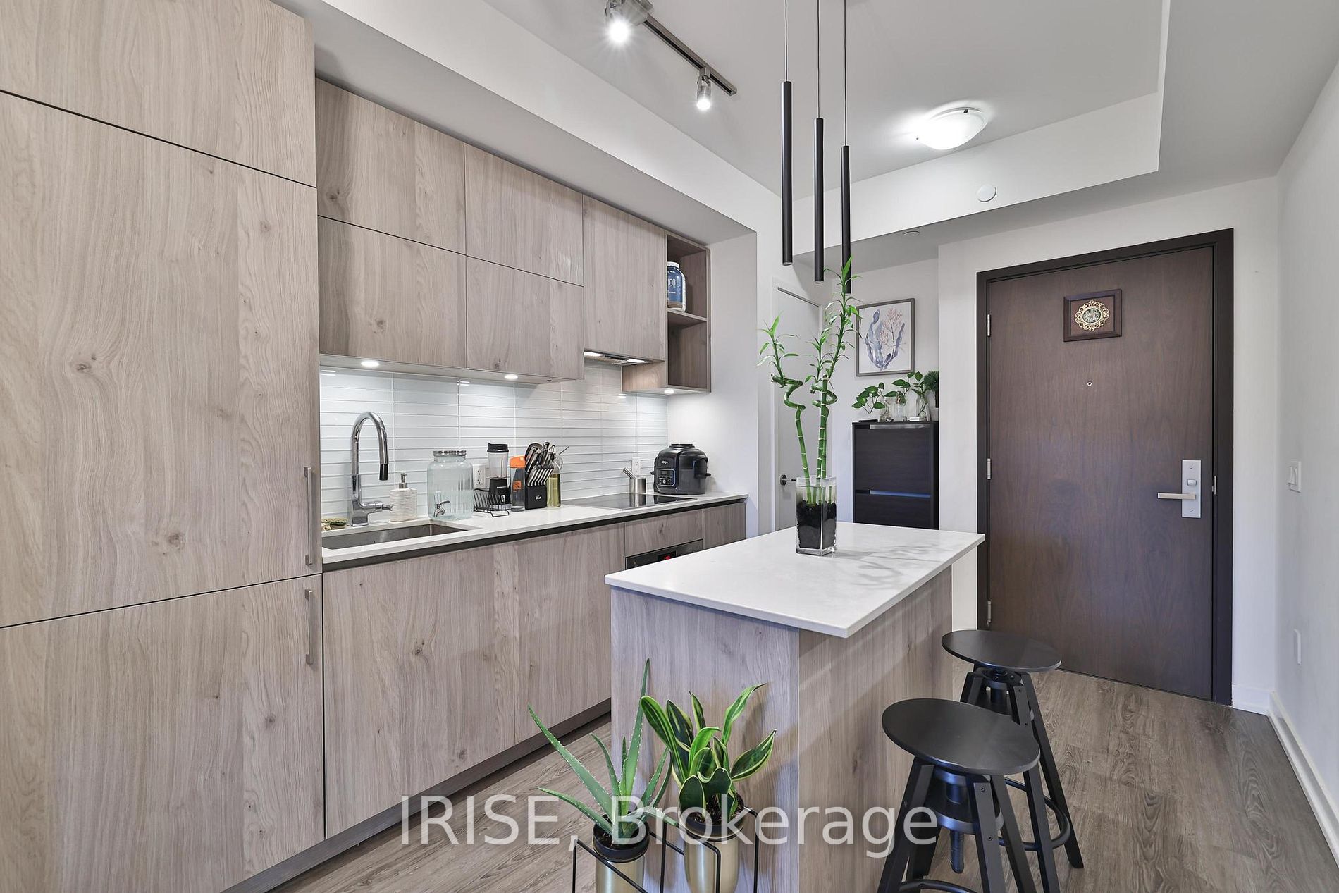 1 Yorkville Ave, #3606