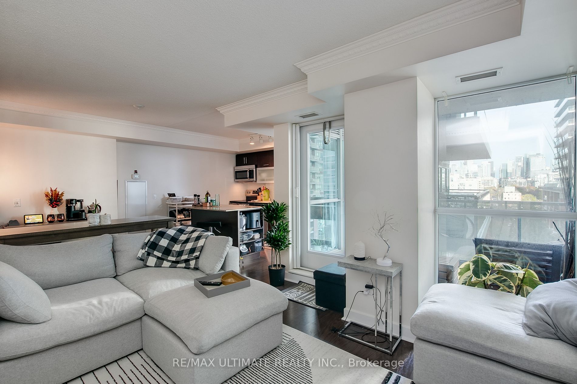 100 Western Battery Rd, #612