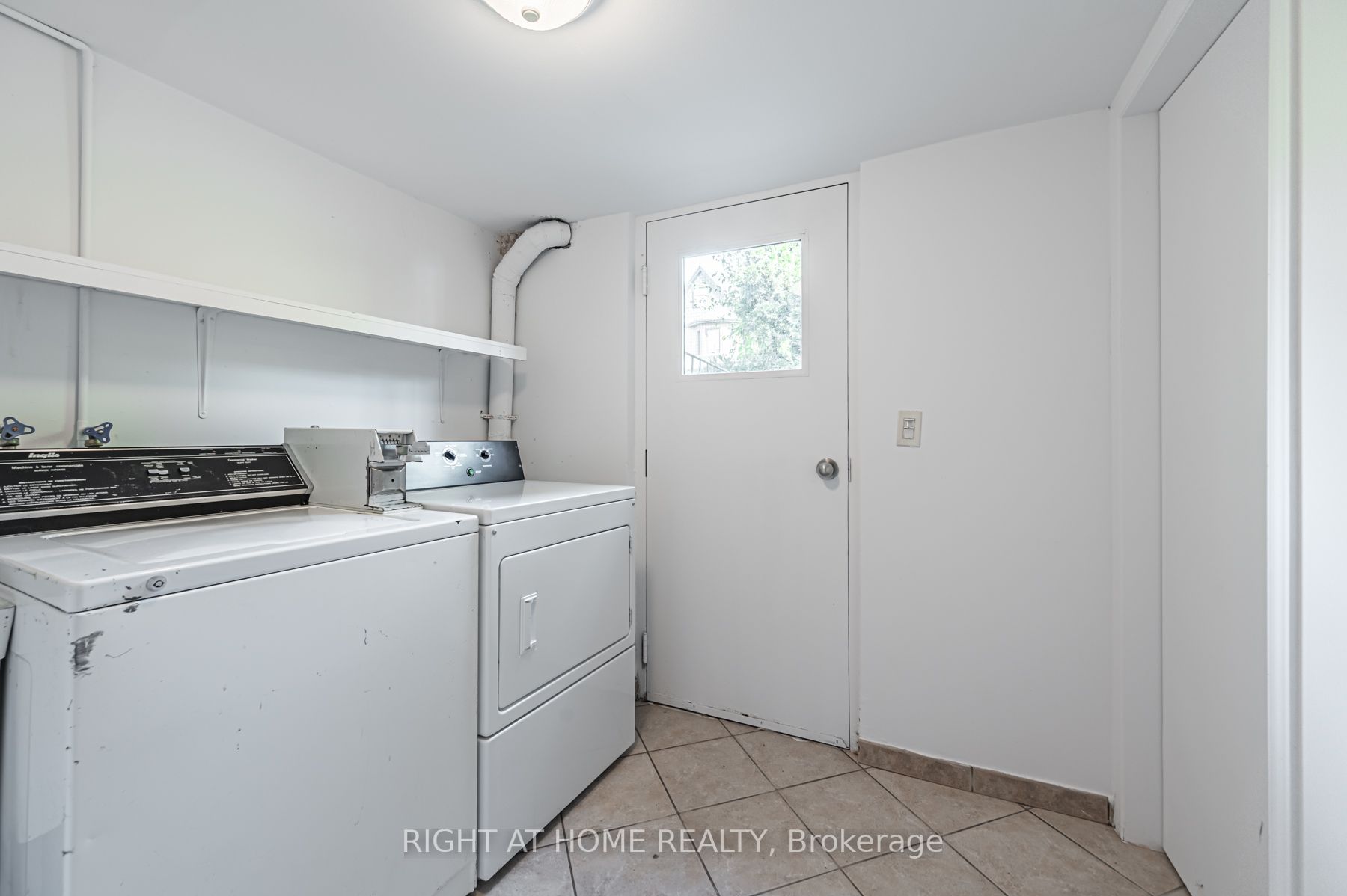 166 Grace St, #Main