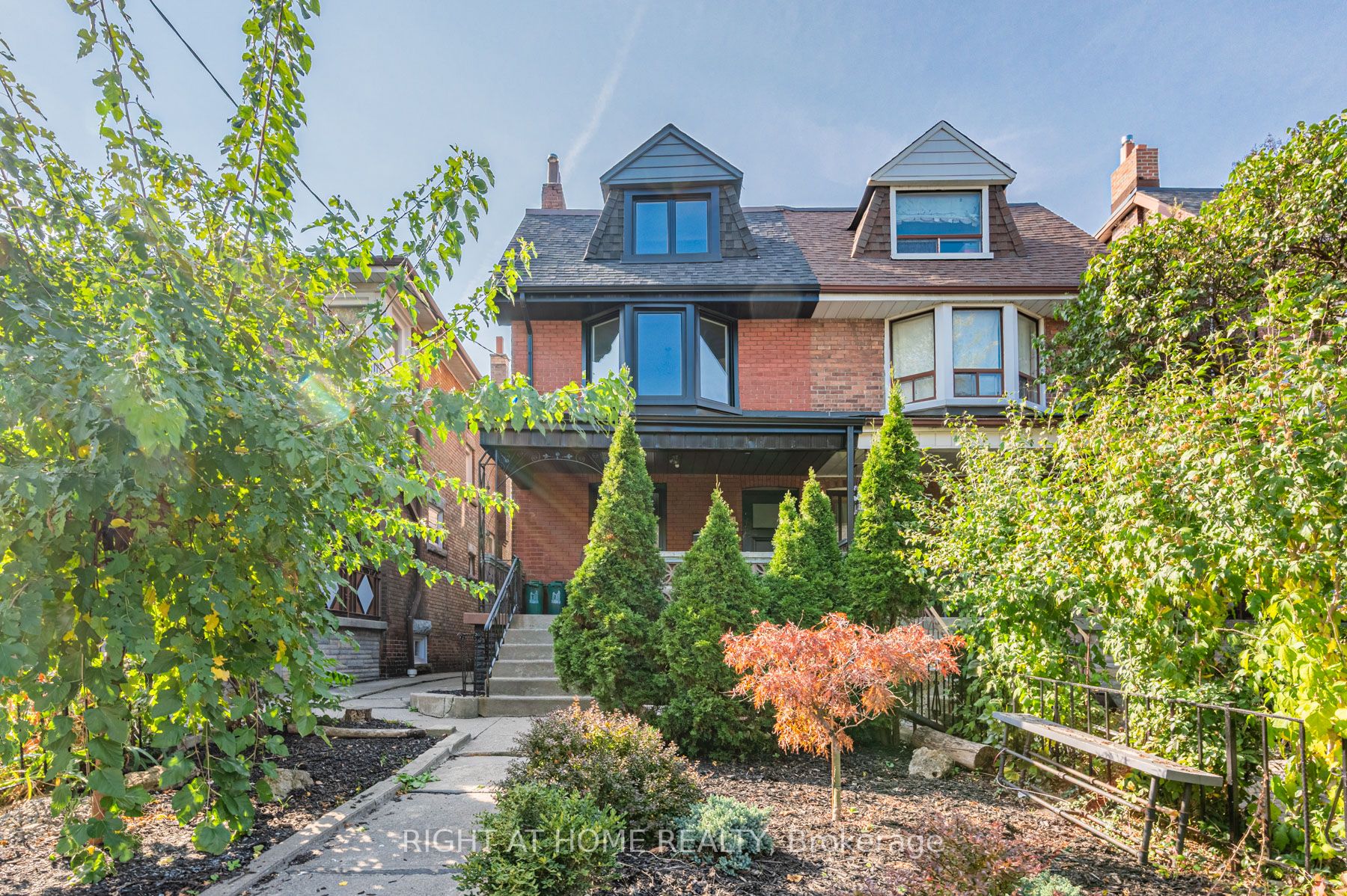166 Grace St, #Main