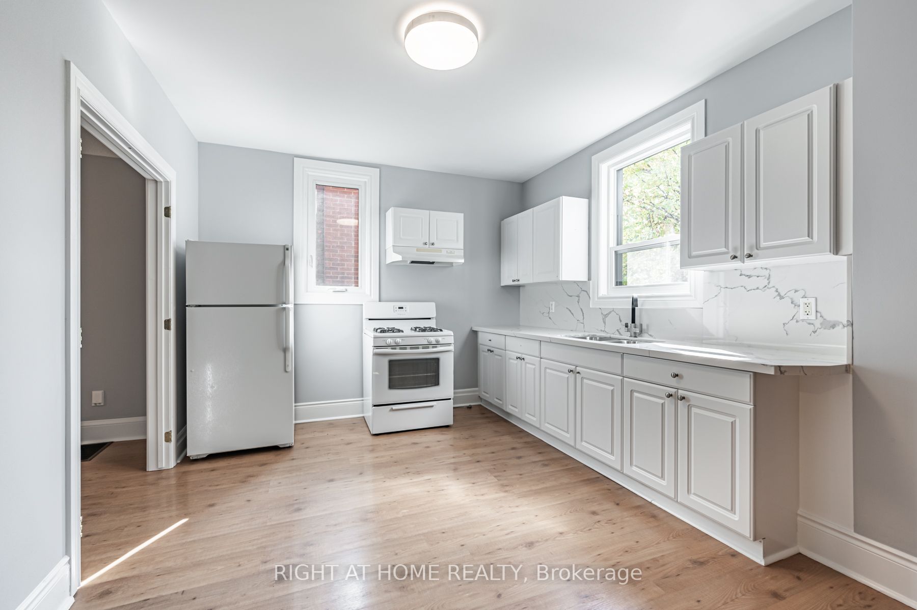 166 Grace St, #Main