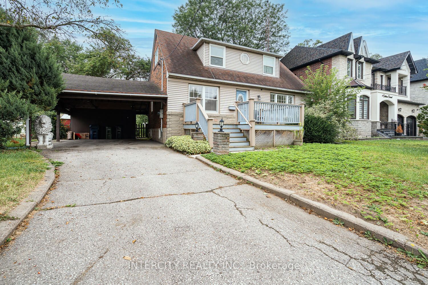 7 Calderon Cres