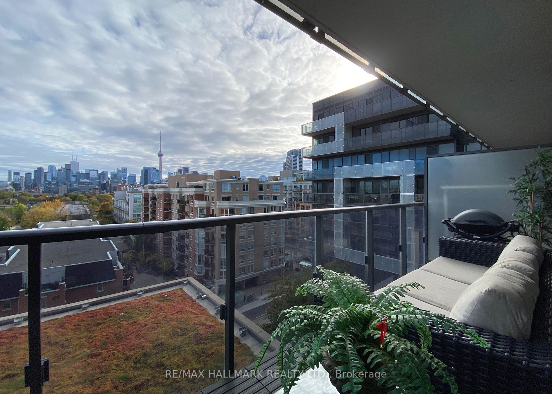 1030 King St W, #705