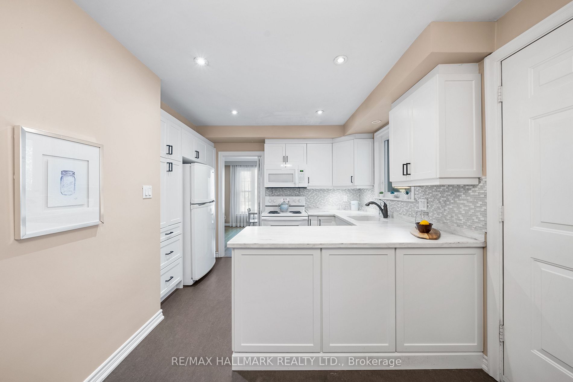 159 Newton Dr