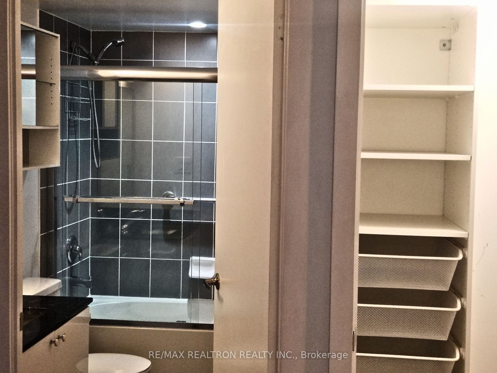 801 Sheppard Ave W, #605