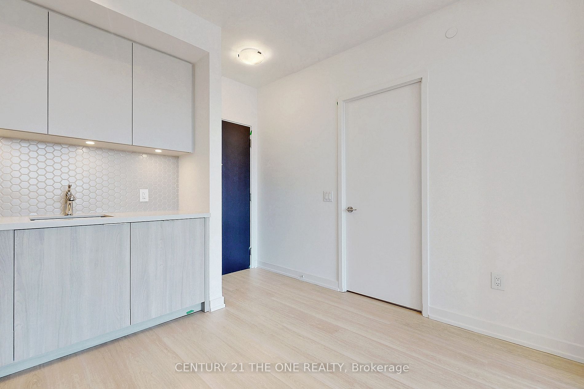 158 Front Street E #816