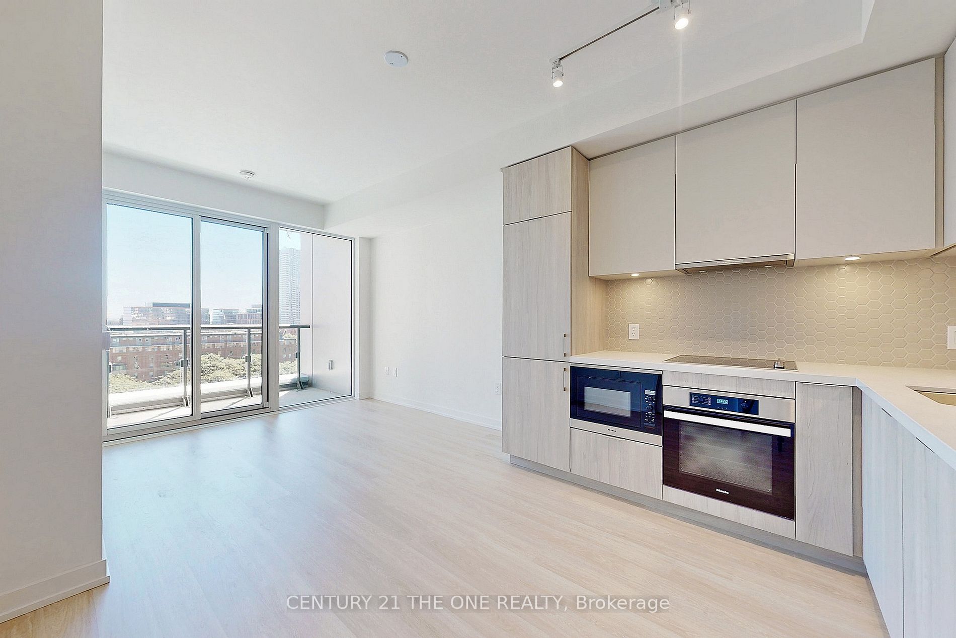 158 Front Street E #816