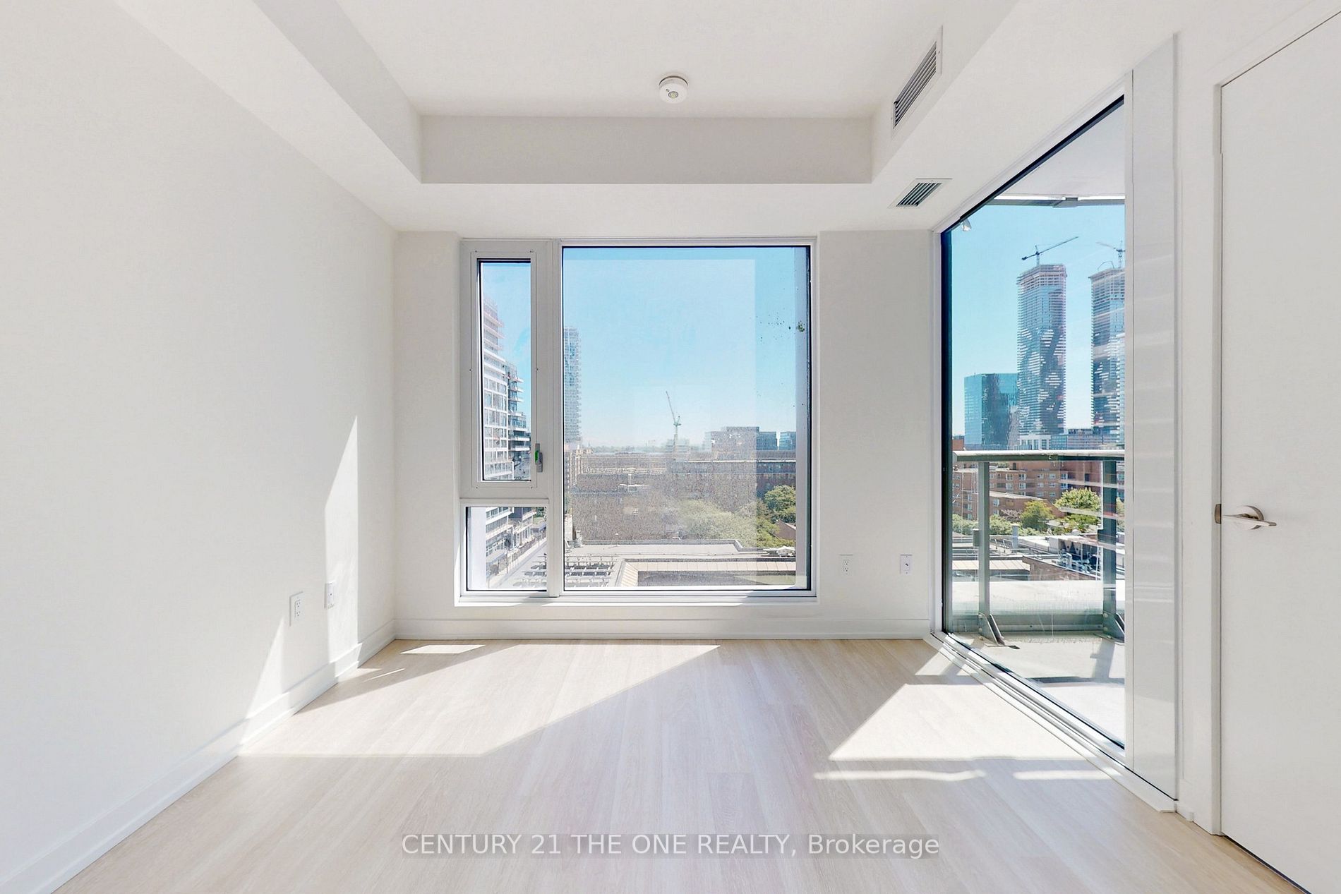 158 Front Street E #816