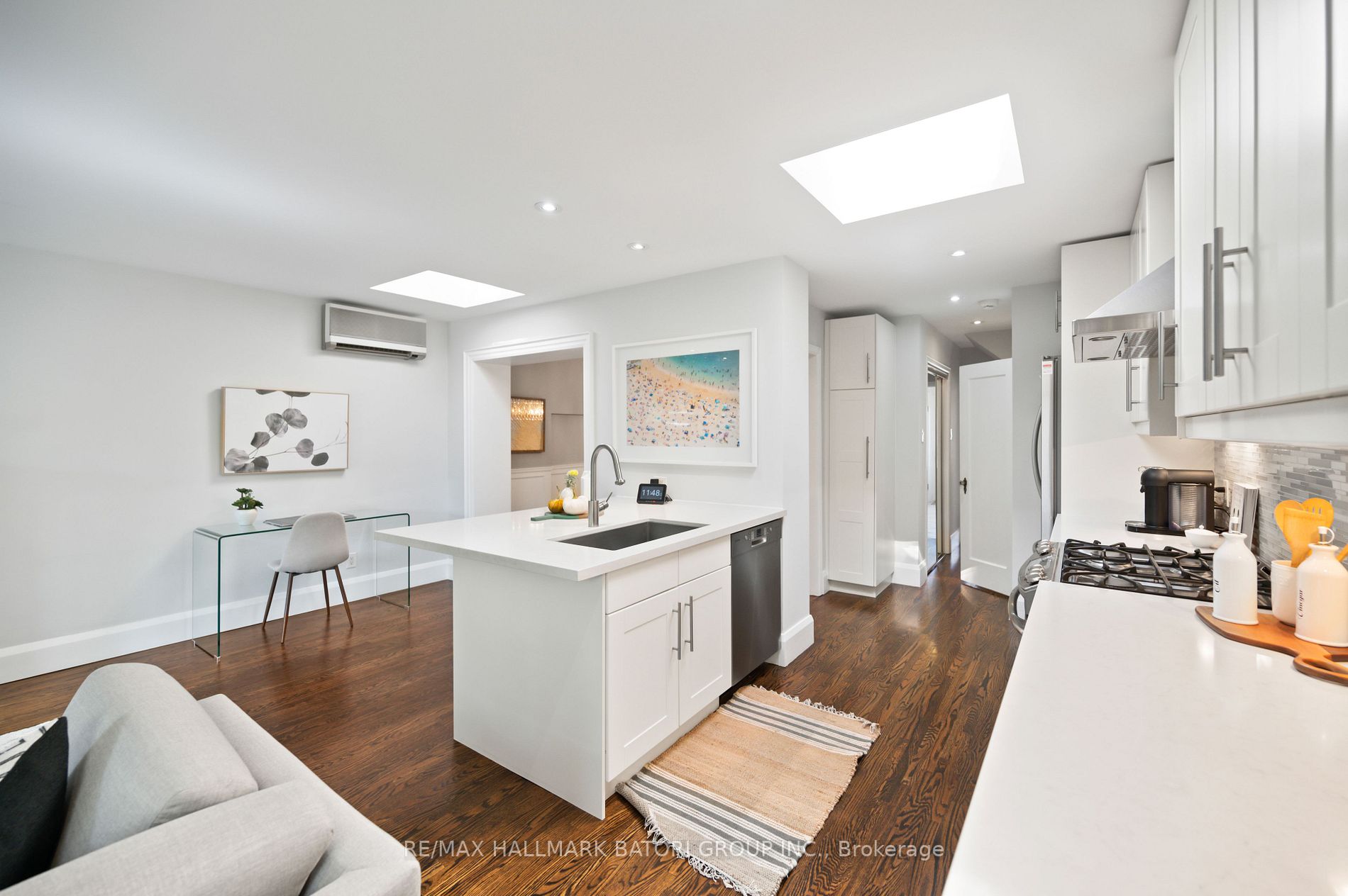 409 Castlefield Avenue