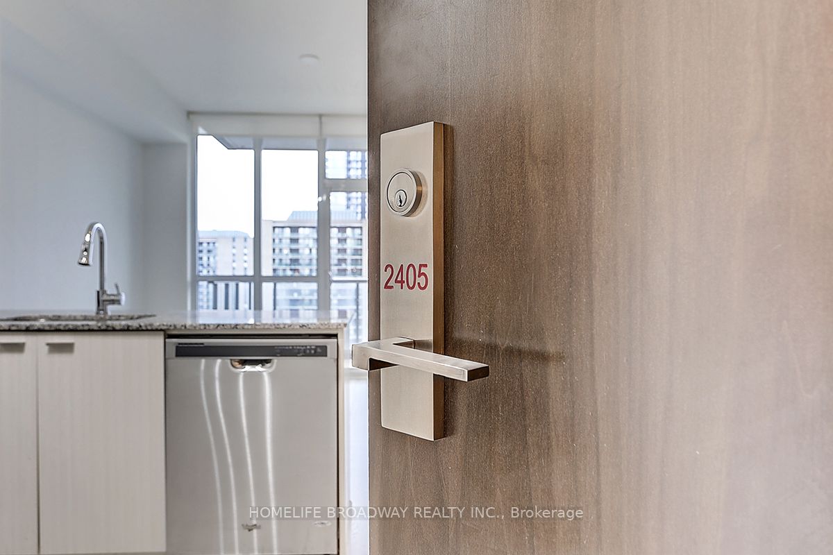 88 Sheppard Ave E, #2405
