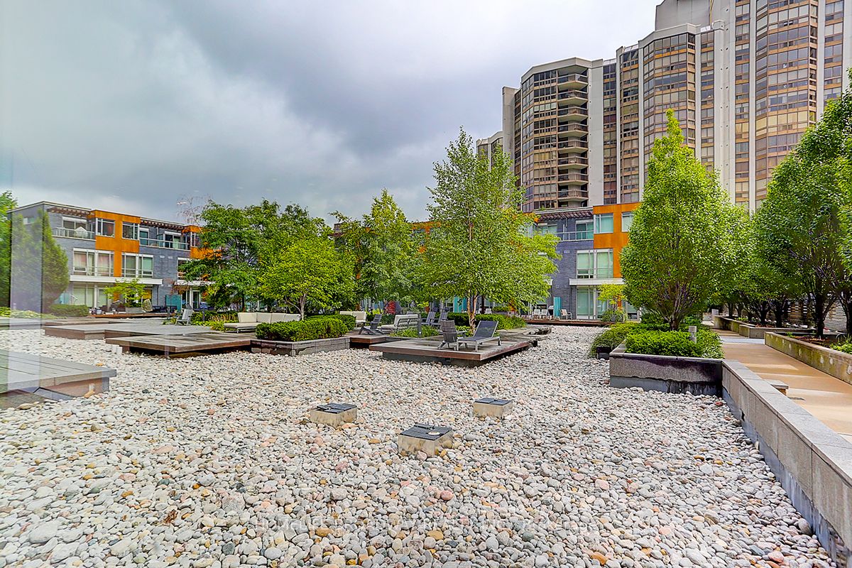 88 Sheppard Ave E, #2405