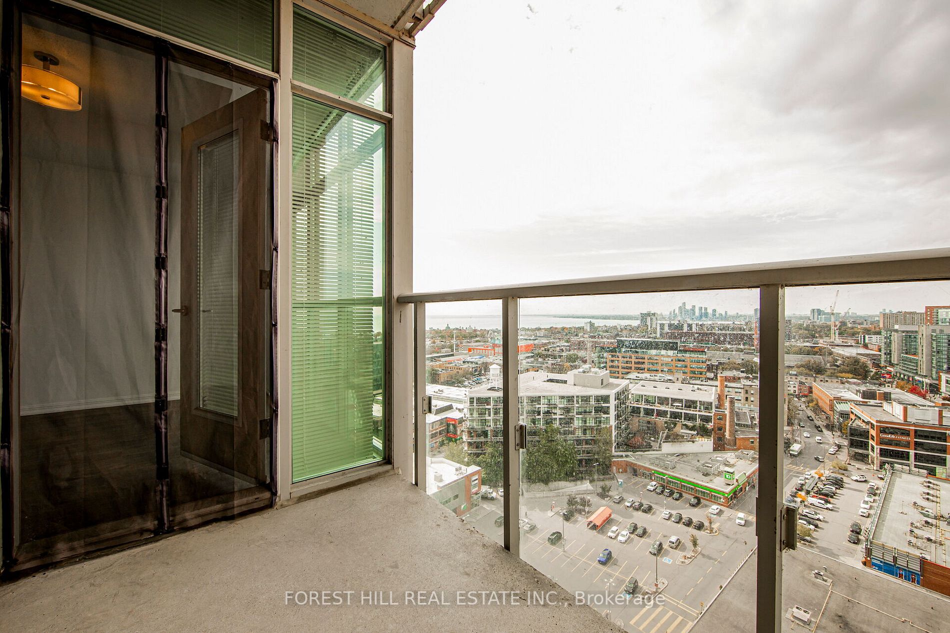 125 Western Battery Rd, #2213