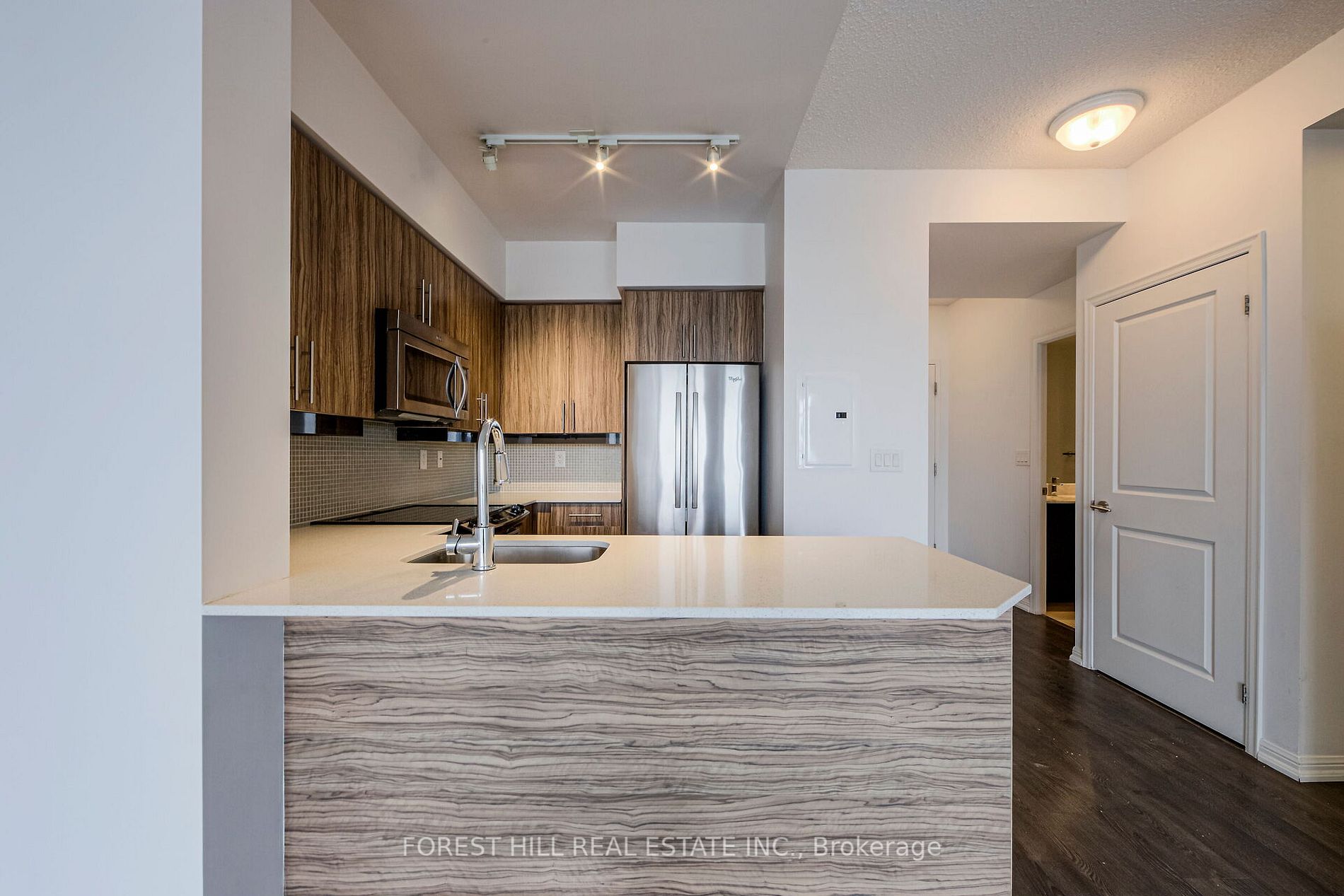125 Western Battery Rd, #2213