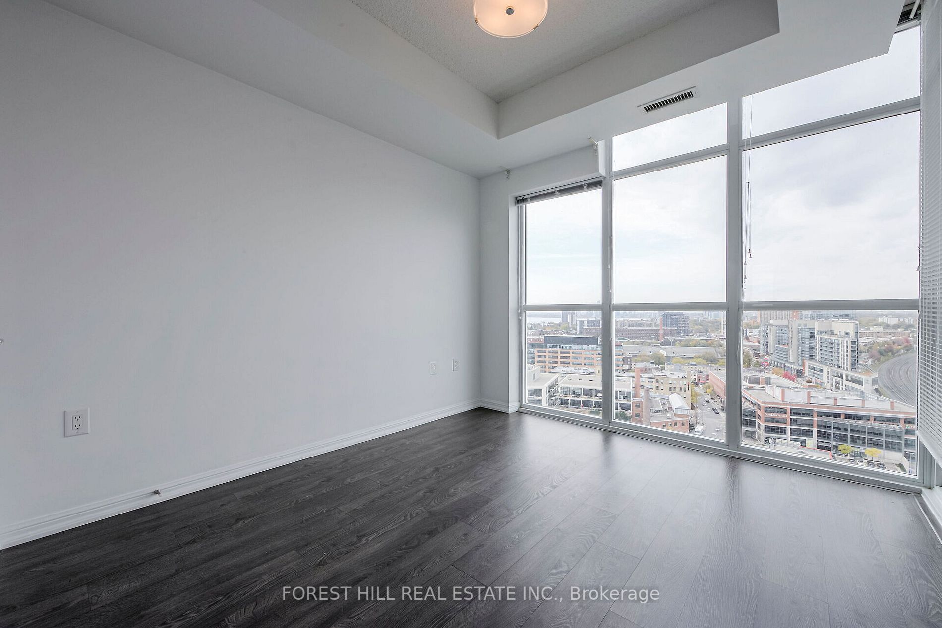 125 Western Battery Rd, #2213