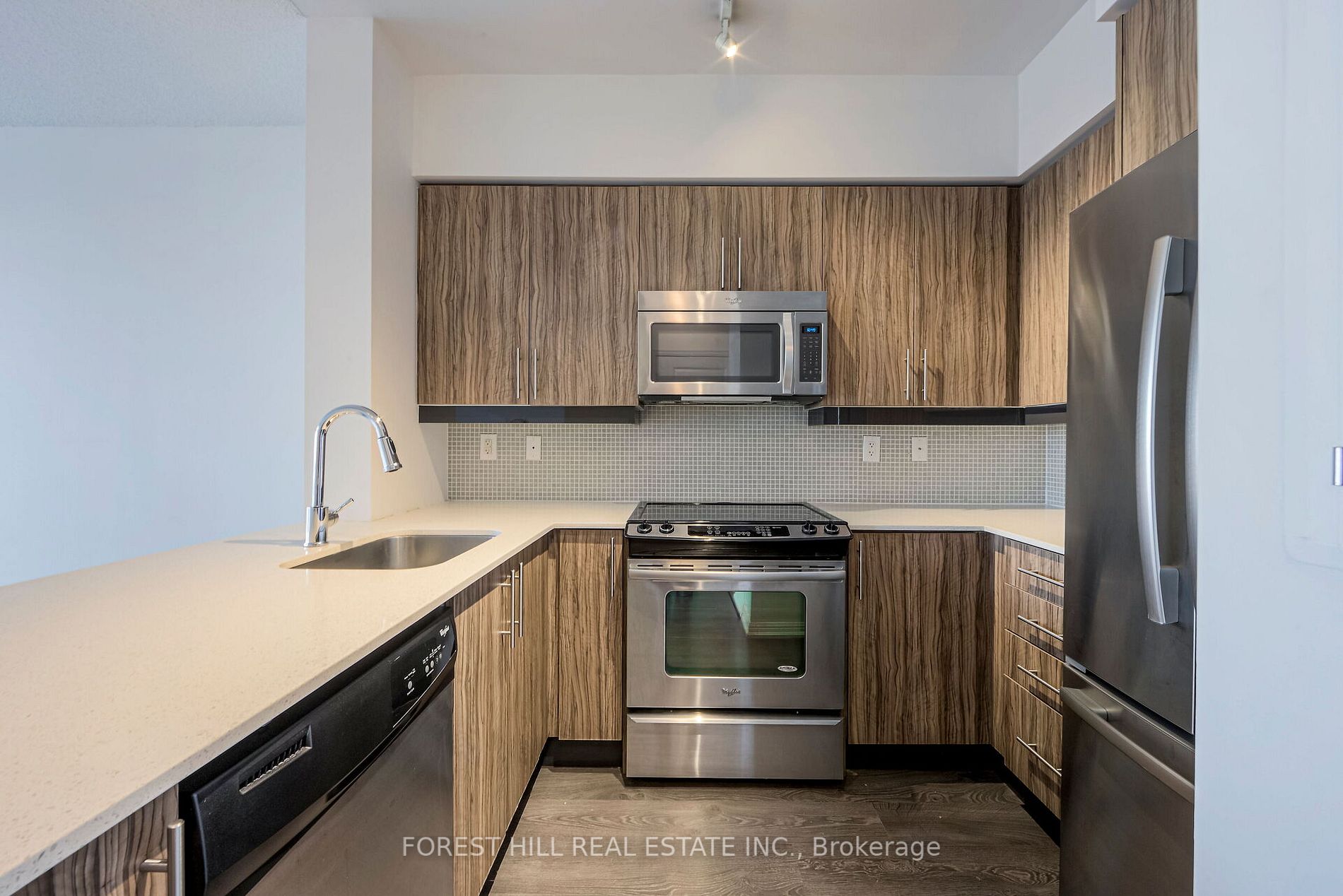 125 Western Battery Rd, #2213