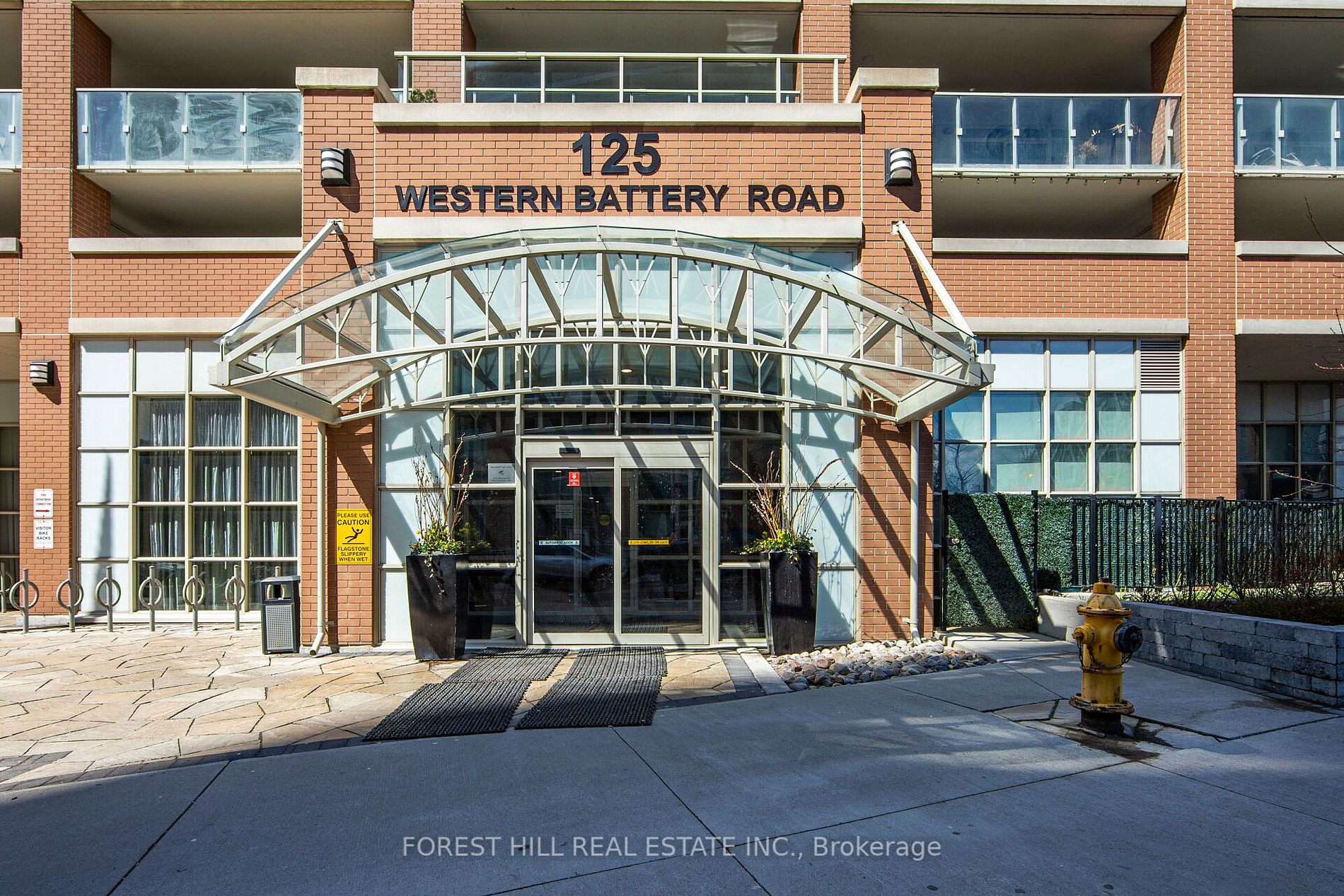 125 Western Battery Rd, #2213