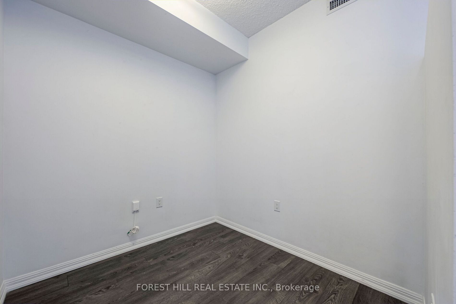 125 Western Battery Rd, #2213