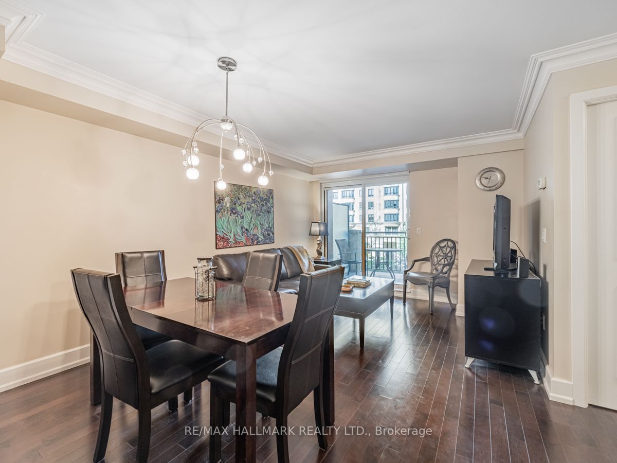 650 Sheppard Ave E, #207