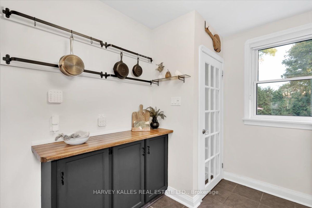 27 Craigmore Crescent
