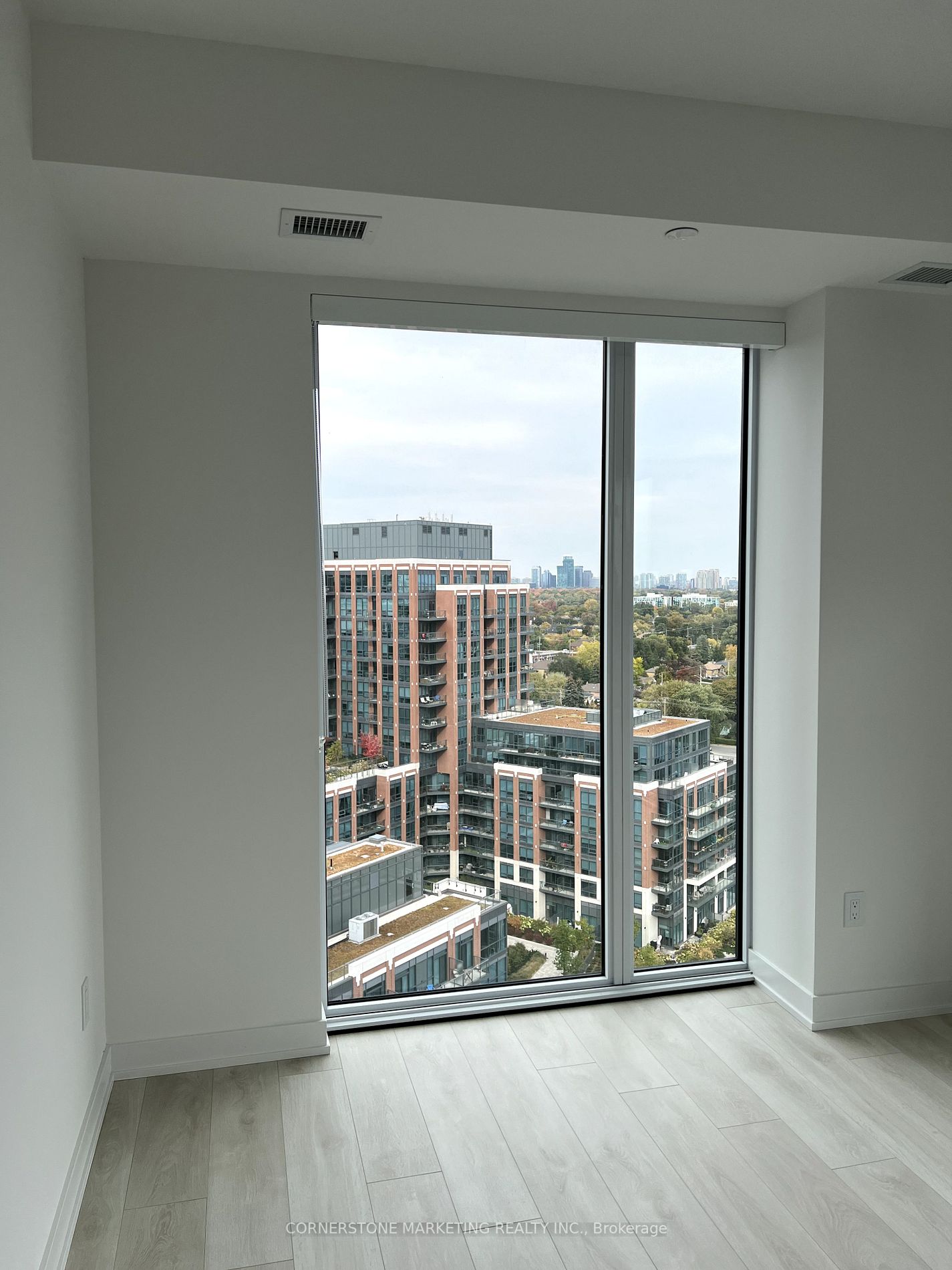8 TIPPETT Road #1505