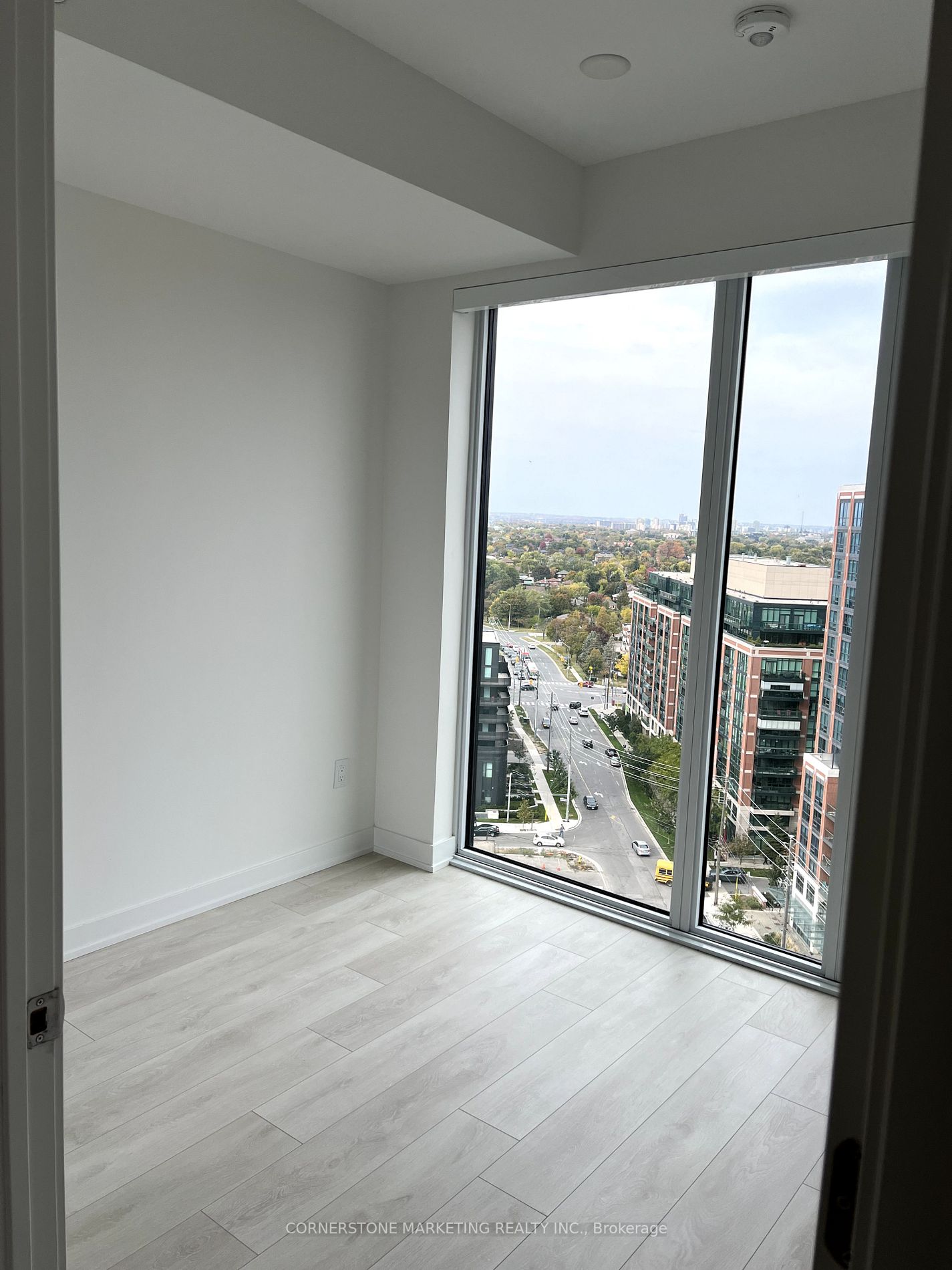 8 TIPPETT Road #1505