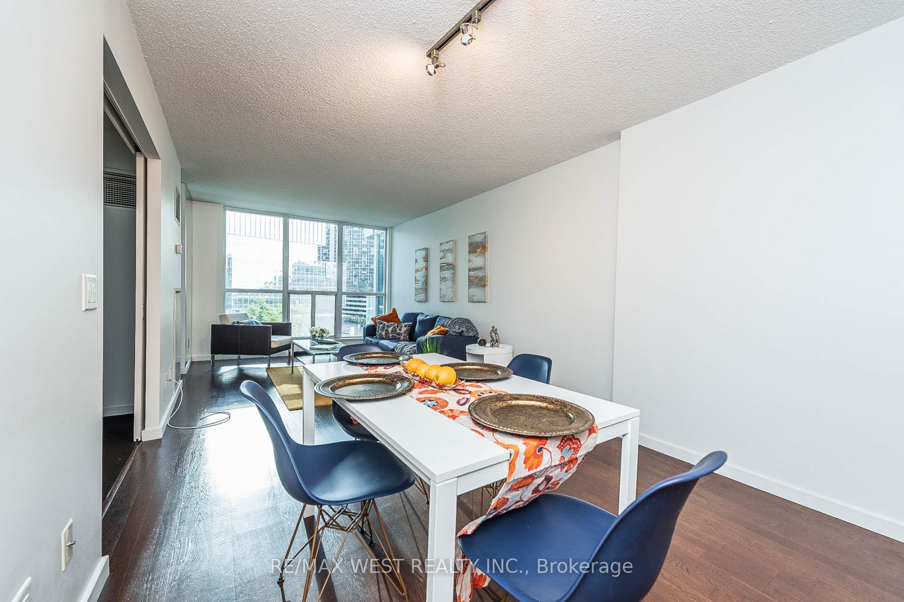8 York St, #603
