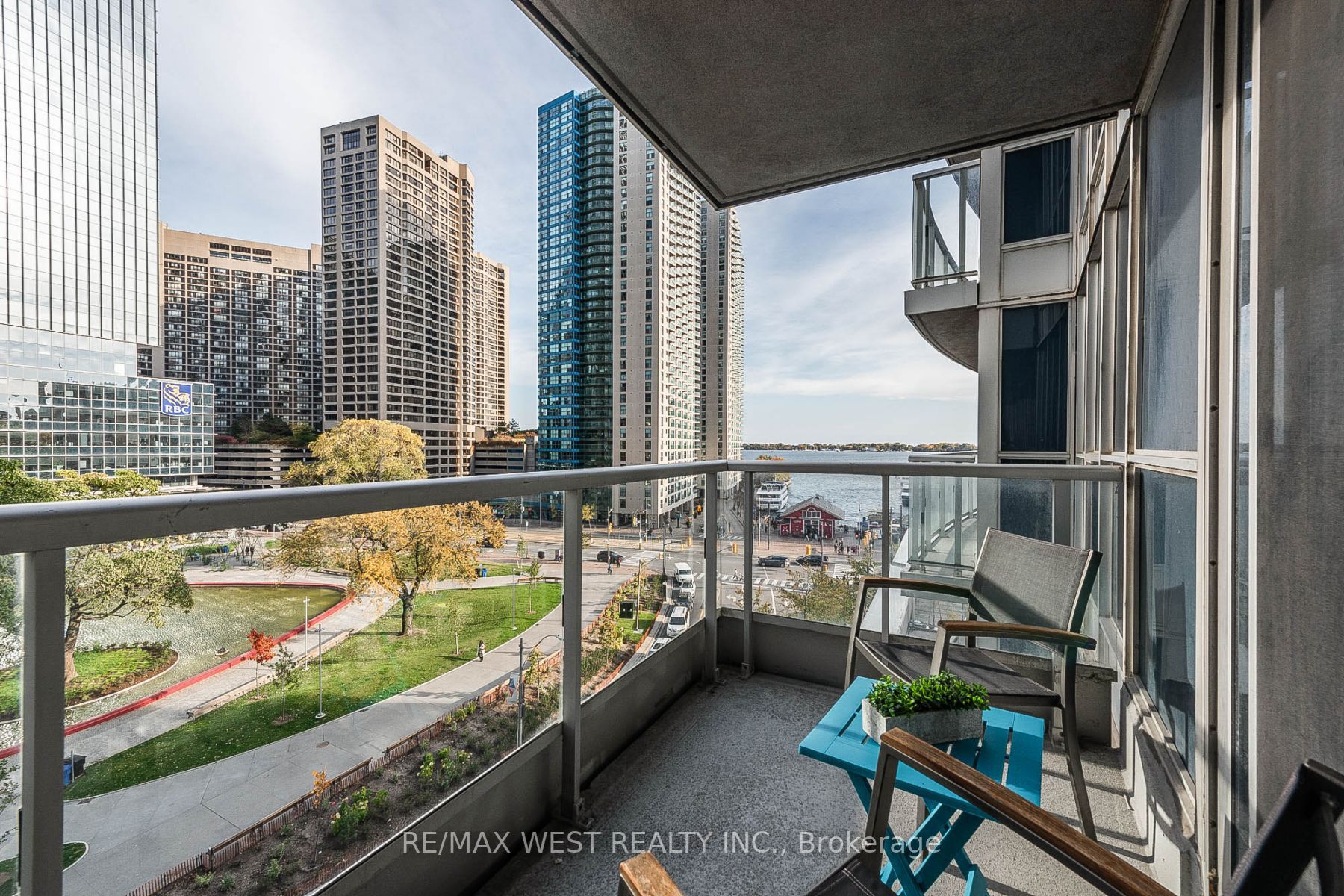 8 York St, #603