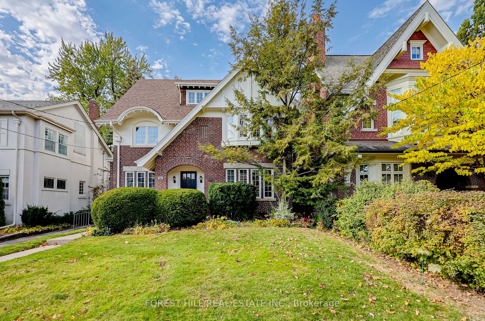 50 Lascelles Blvd