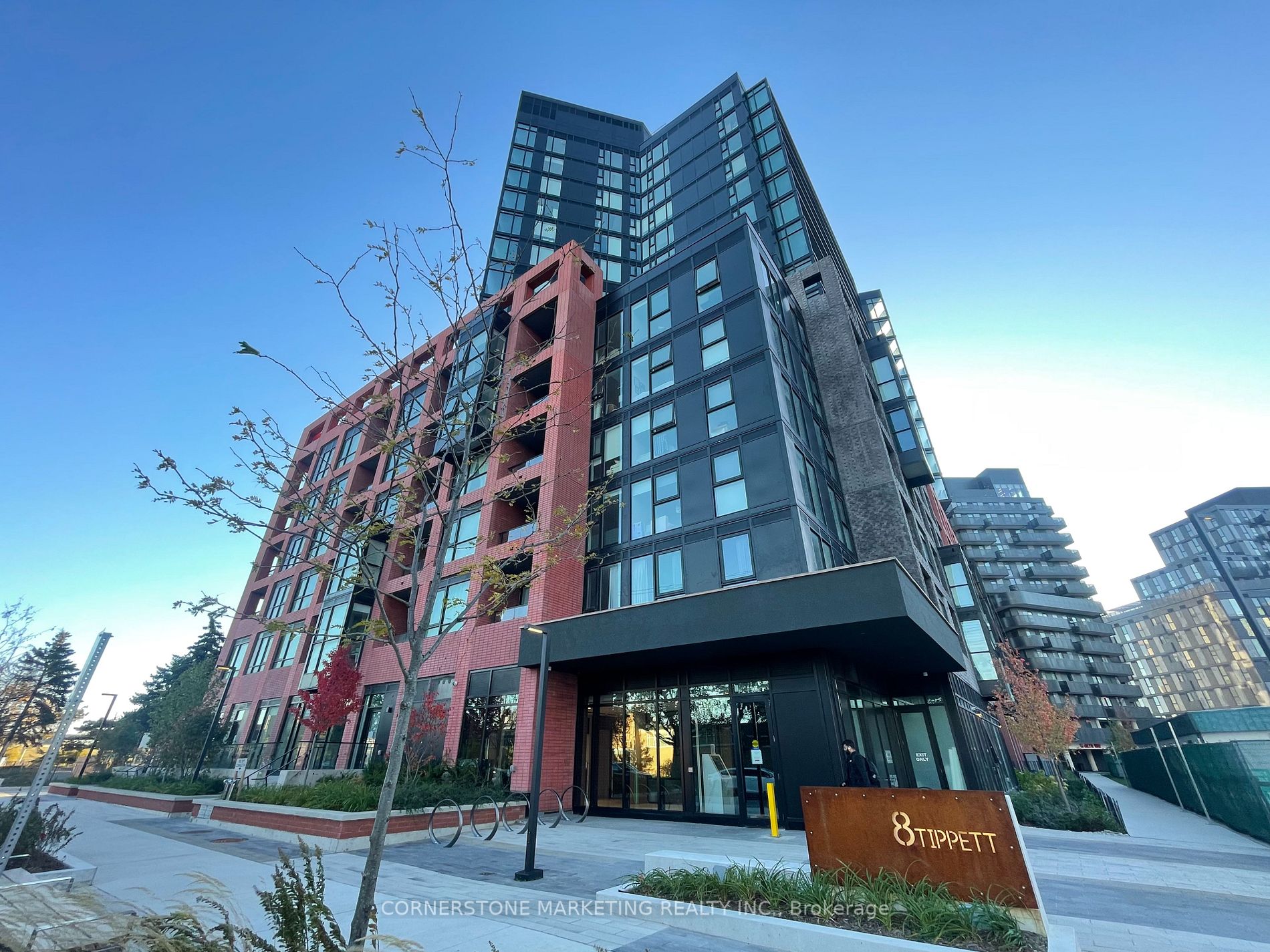 8 Tippett Rd, #1510