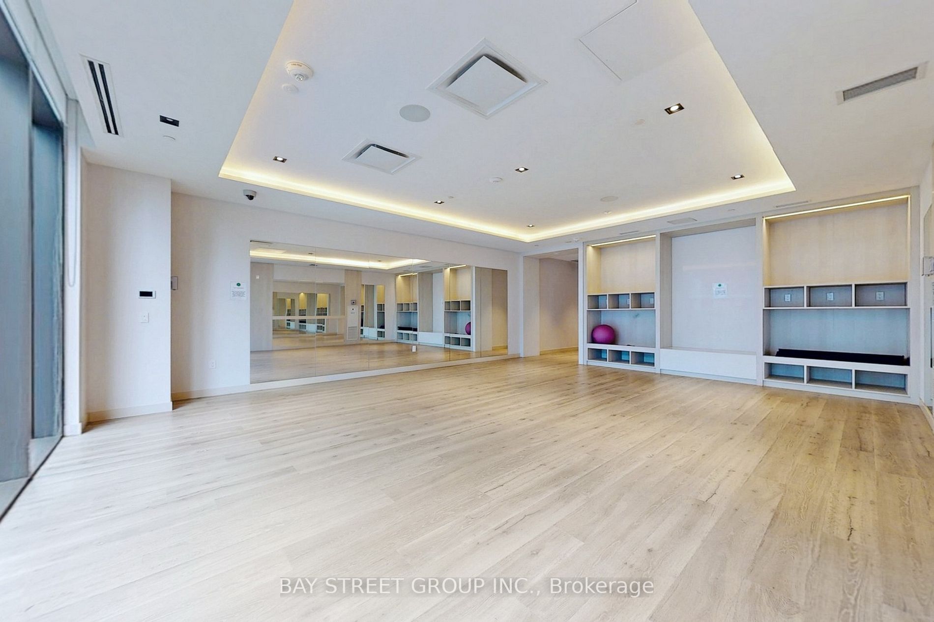 330 Richmond St, #1103