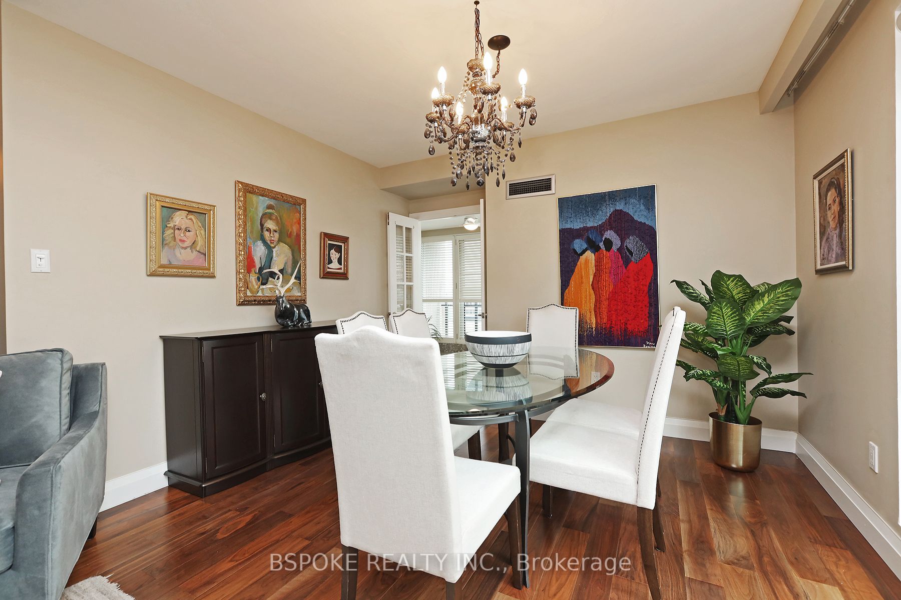 40 Rosehill Ave, #701