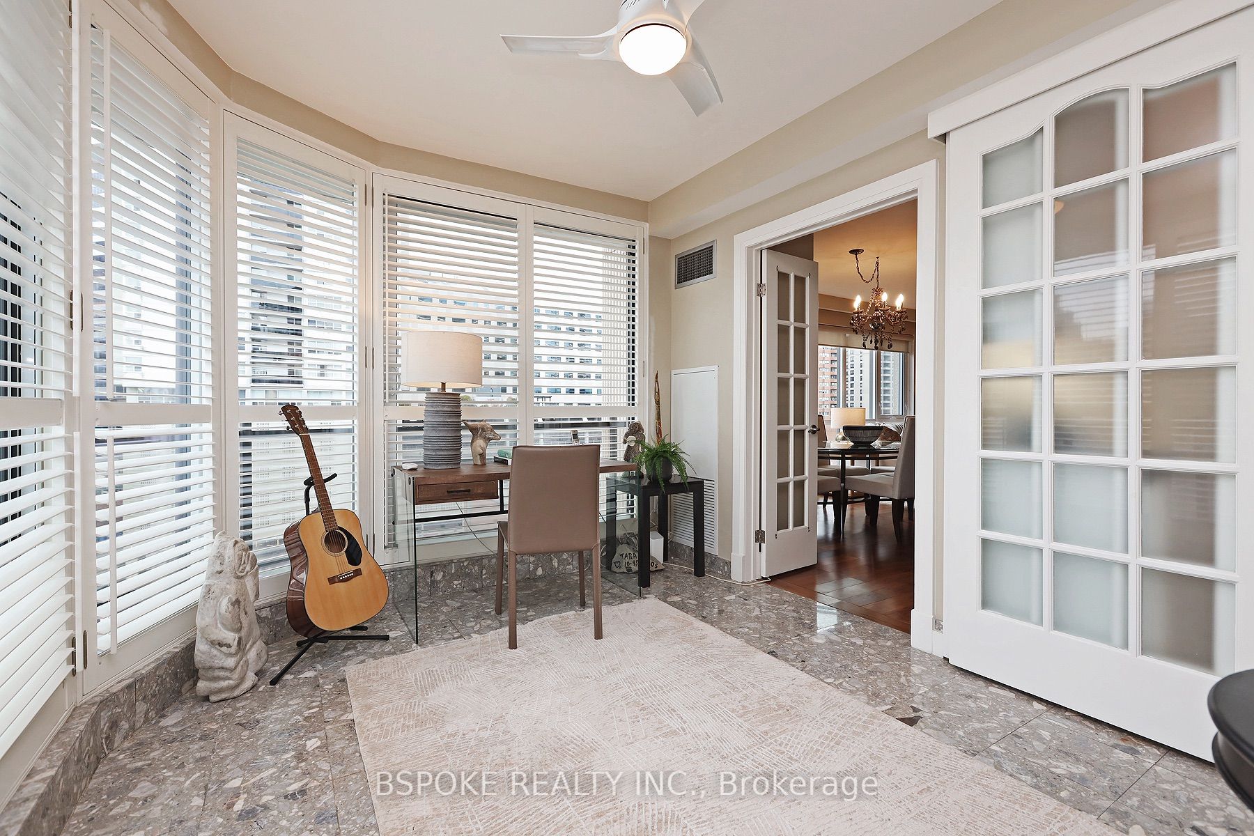 40 Rosehill Ave, #701