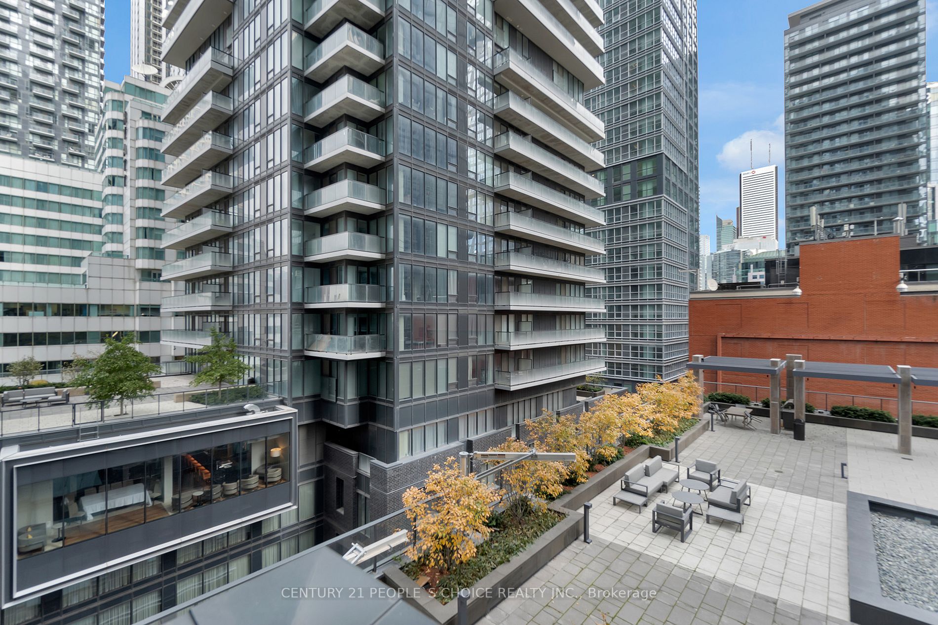 115 Blue Jays Way, #1101