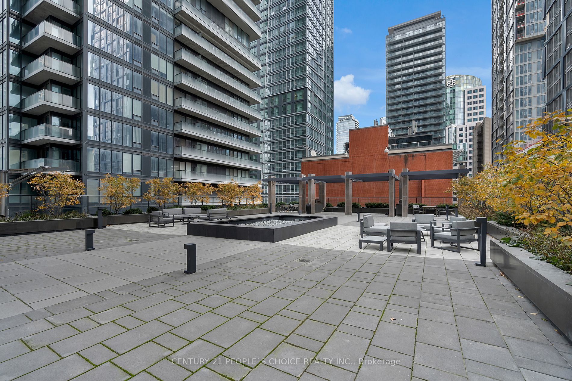 115 Blue Jays Way, #1101