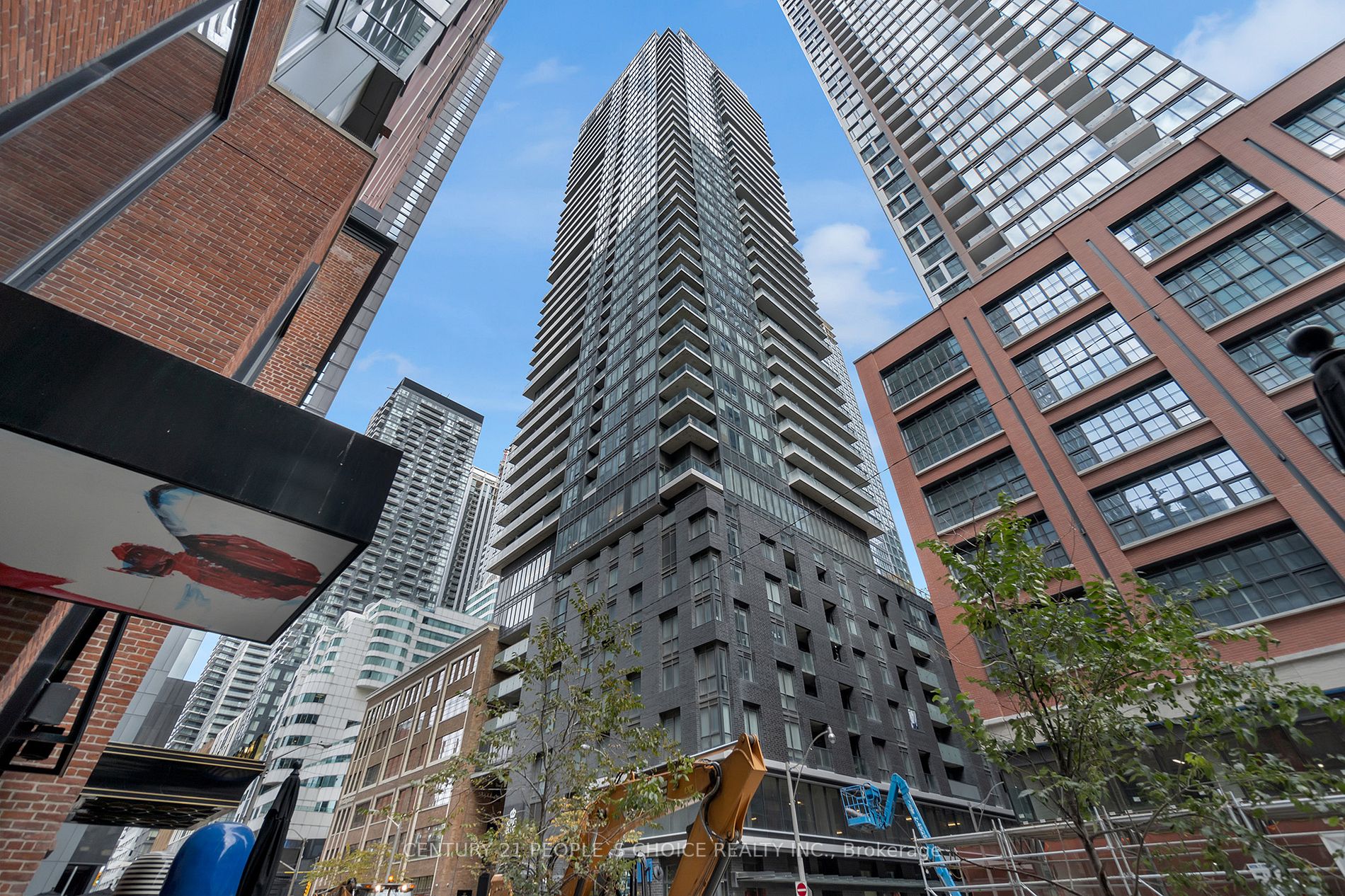 115 Blue Jays Way, #1101