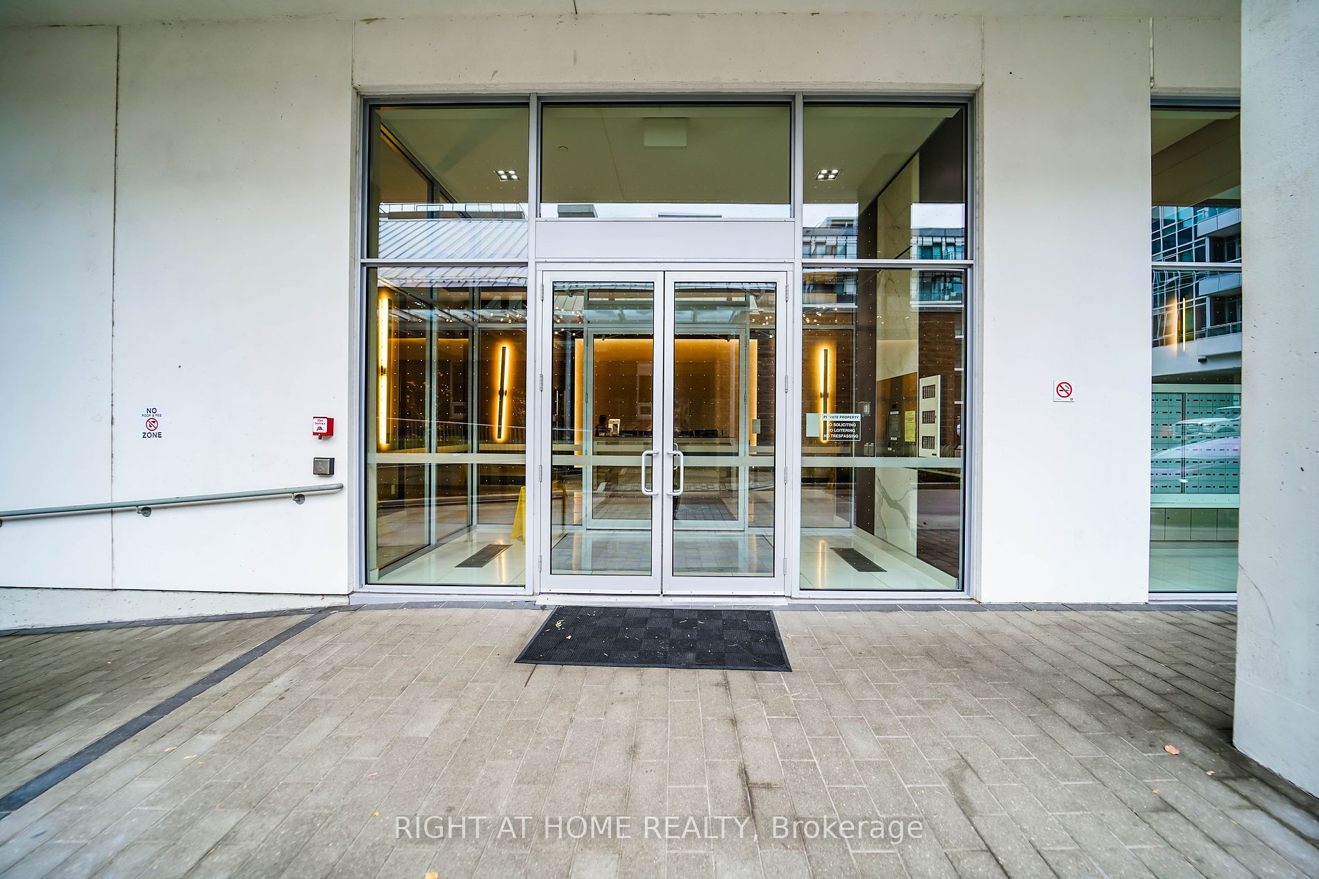 591 Sheppard Ave E, #705