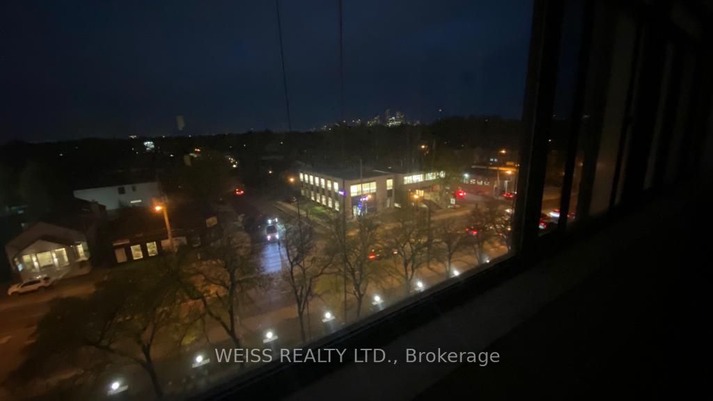 3000 Bathurst St, #706