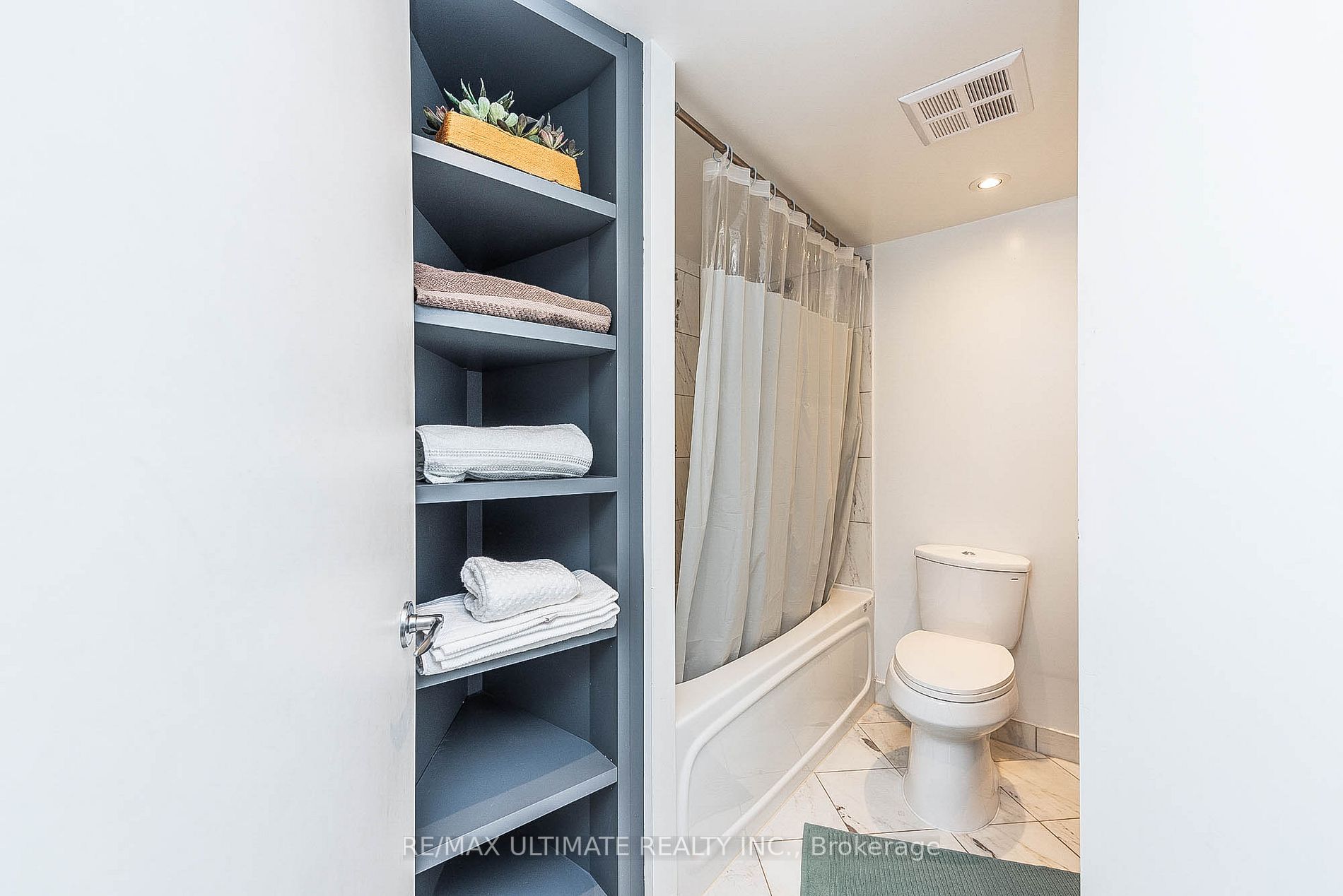 8 York St, #603