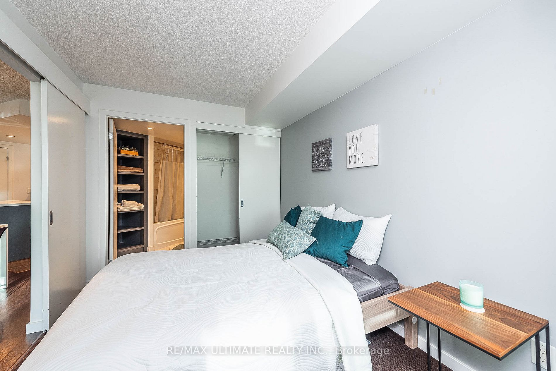 8 York St, #603