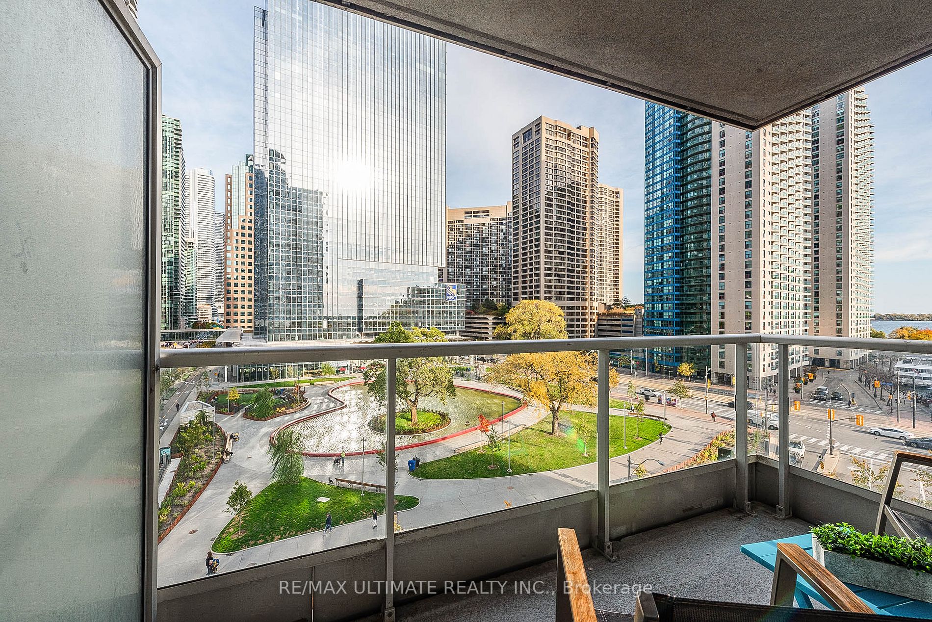 8 York St, #603