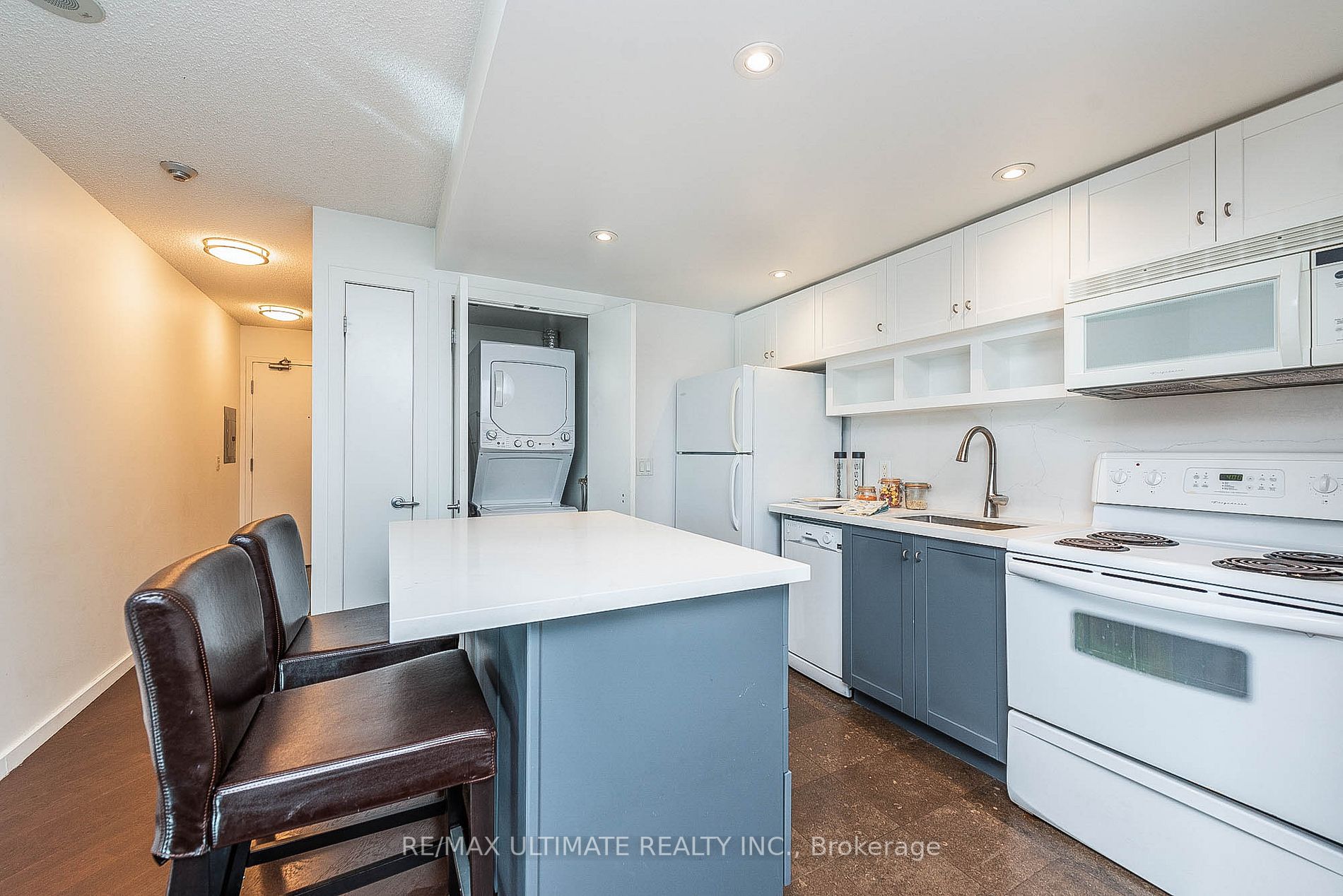 8 York St, #603