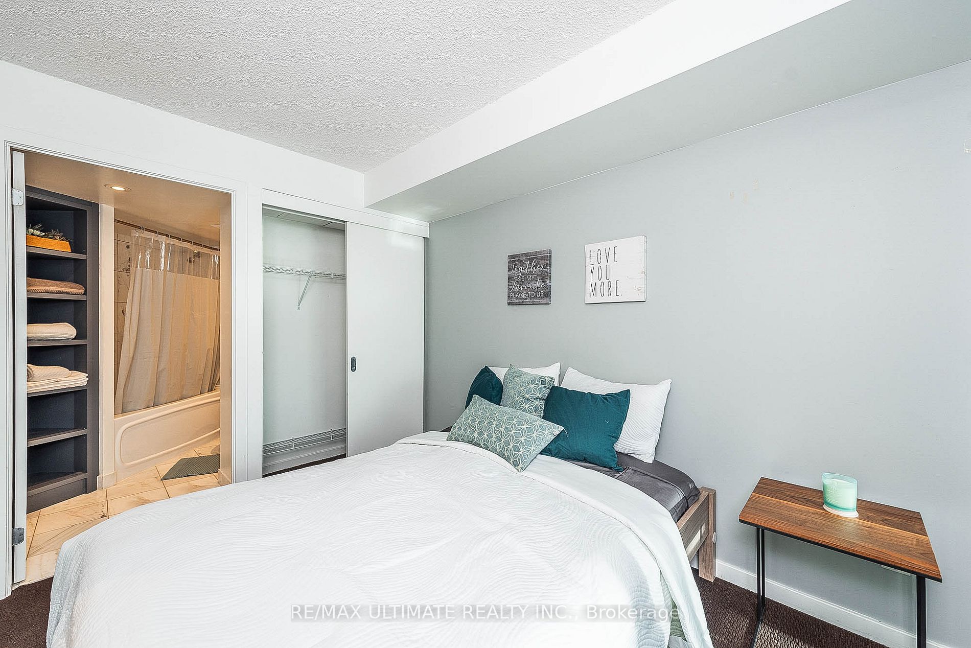 8 York St, #603