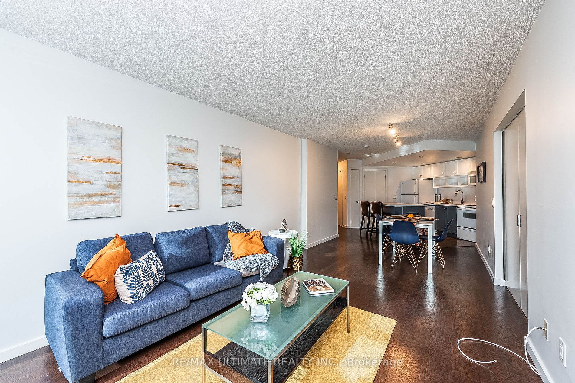 8 York St, #603