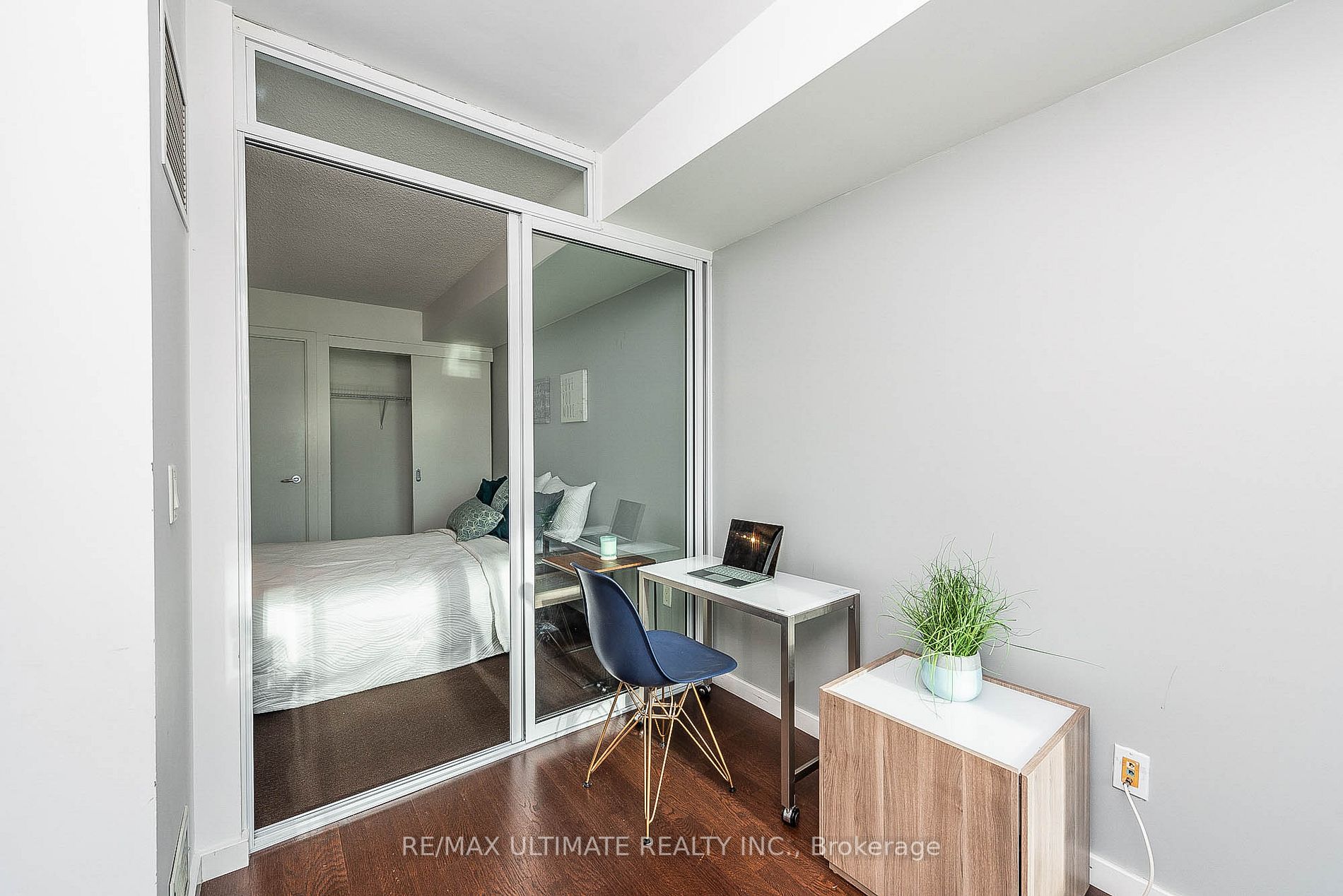 8 York St, #603