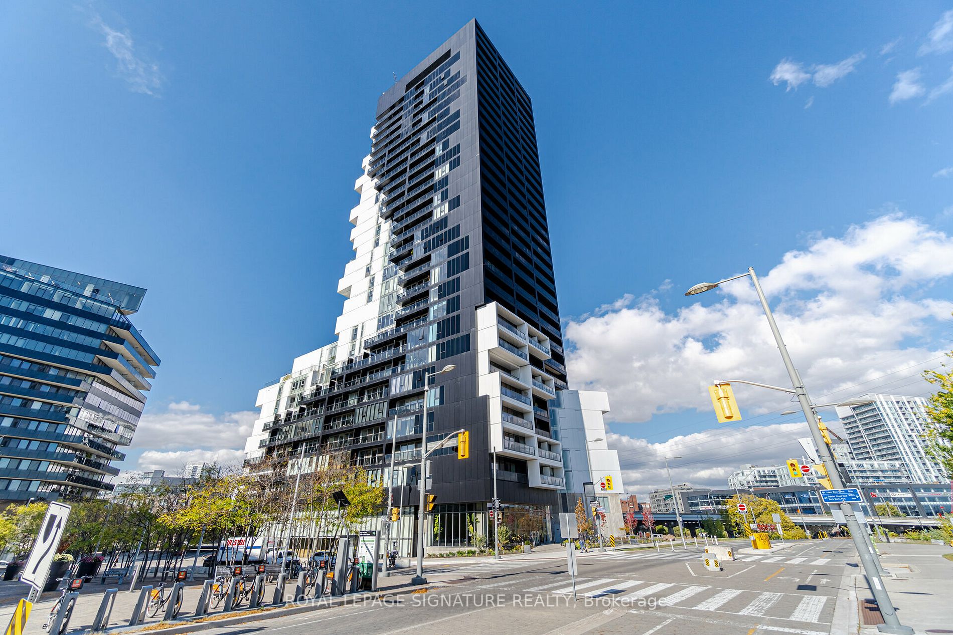 170 Bayview Ave, #716