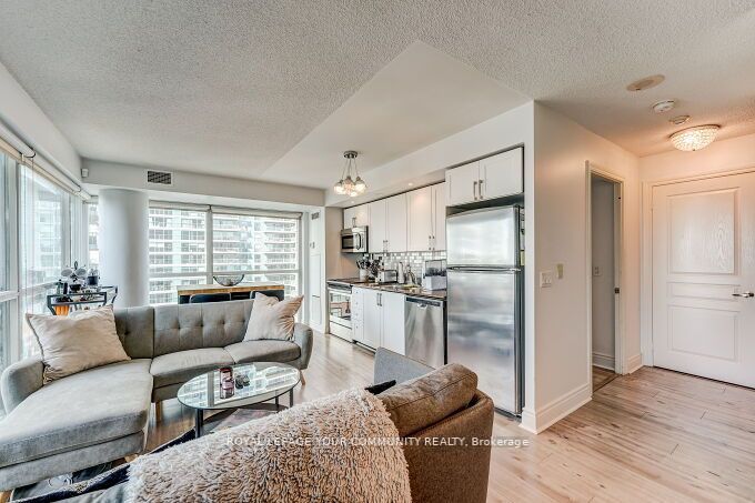 80 Western Battery Rd, #1103