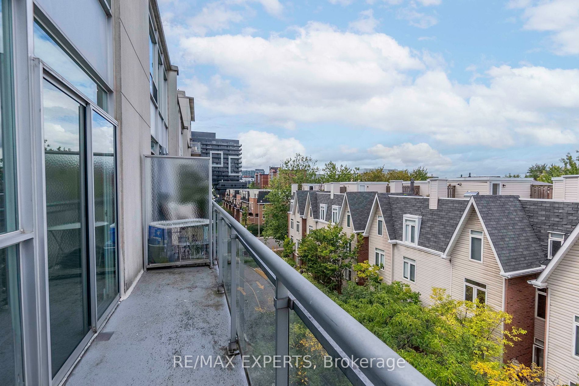 954 King St W, #522
