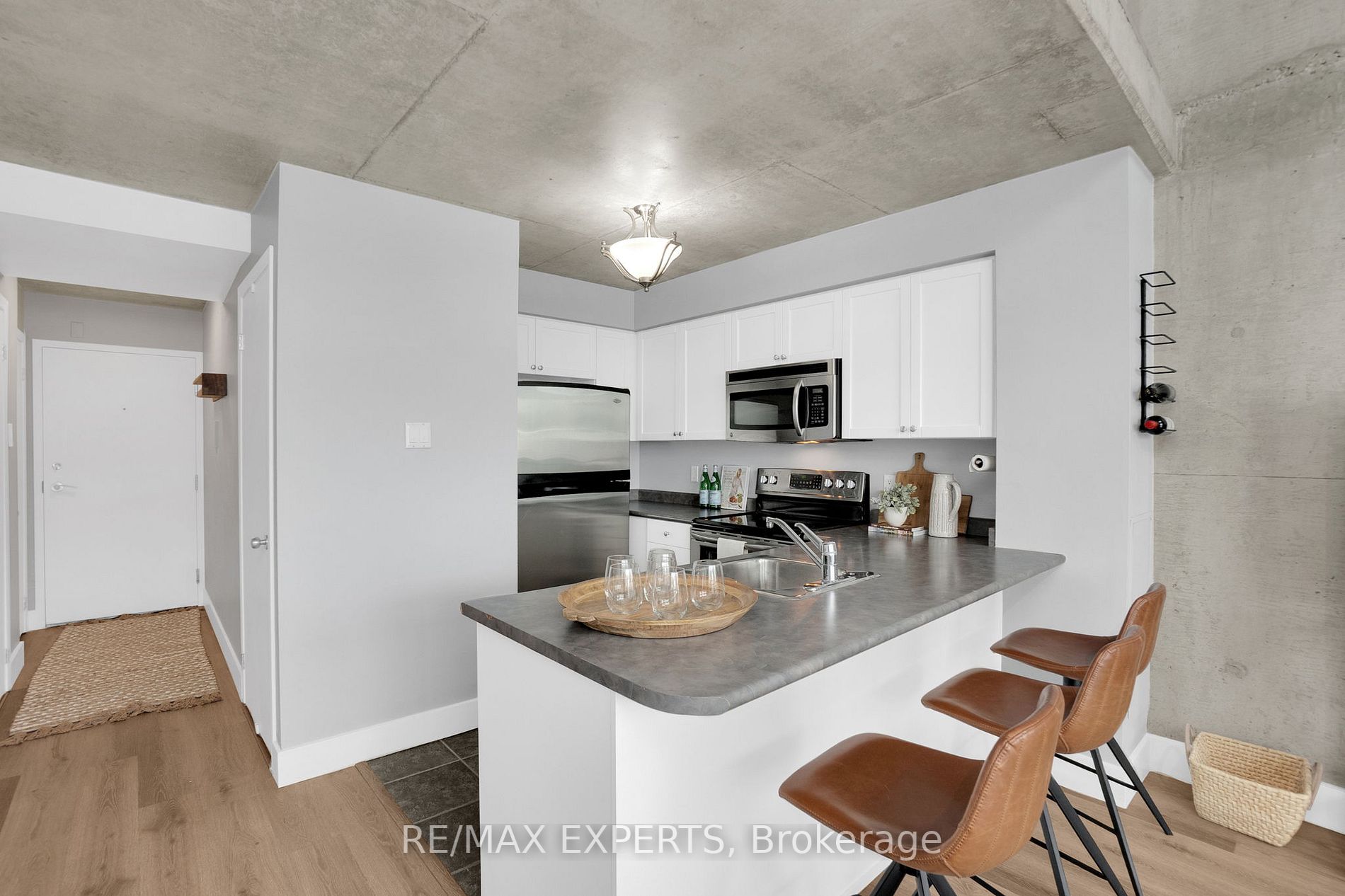954 King St W, #522