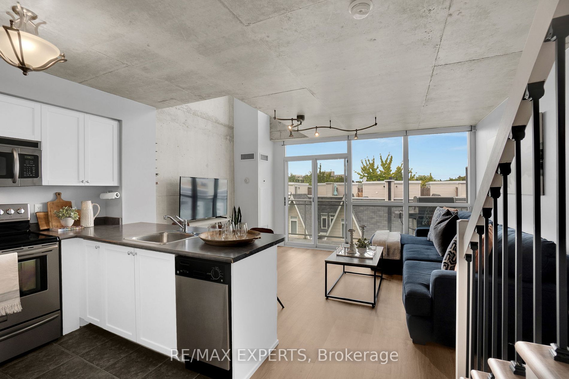 954 King St W, #522